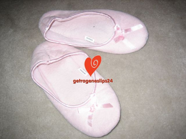 Chice getragene Schuhe in rosa